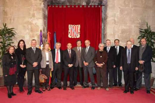 insuleur presents its f26.jpg
